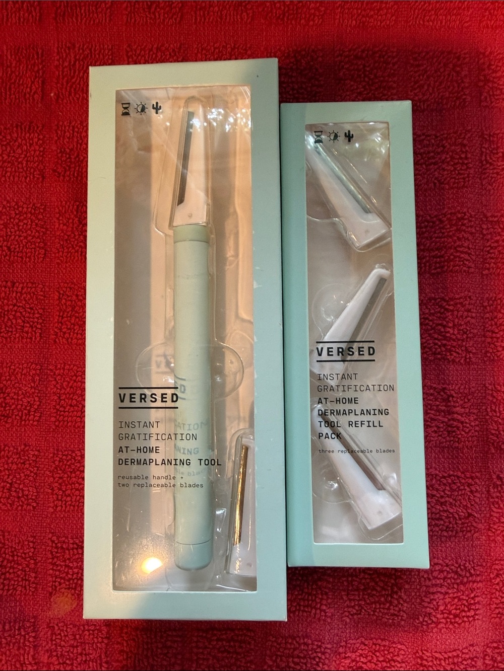 Versed At-Home Dermaplaning Tool - Includes 3 Replacement Blades - New in Boxes